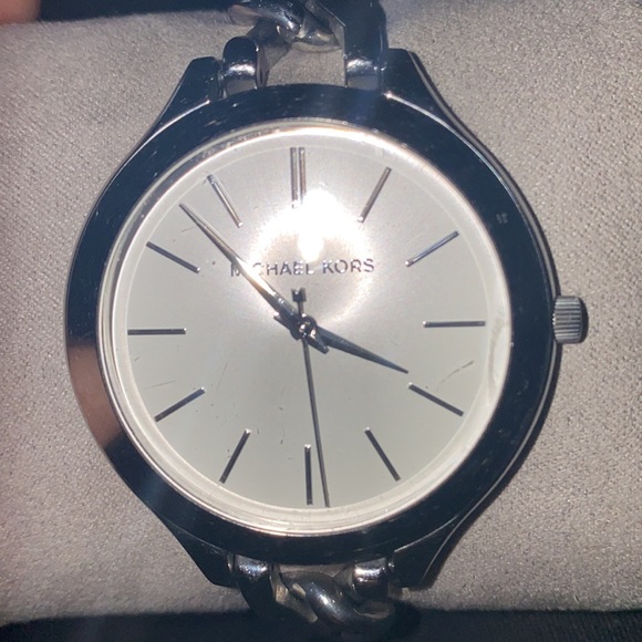 MK watch - Picture 6 of 6